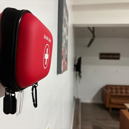 Capsule Hostel Newark Ngoại thất bức ảnh